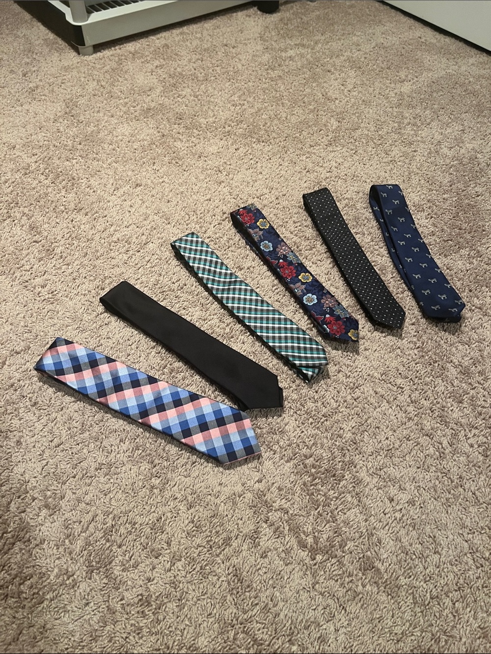 Men's Assorted Patterned Neckties - Navy, Black, Blue, Green, Multicolor